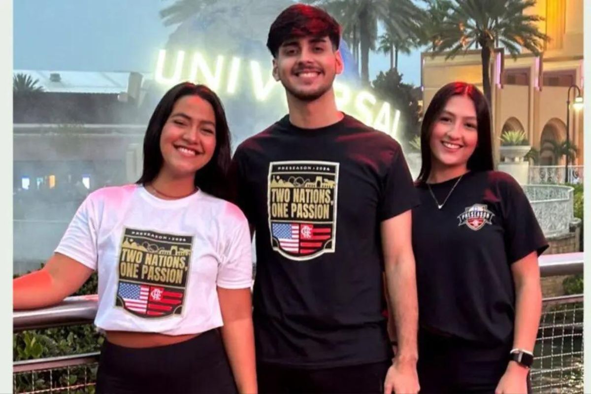 MARKETING A TODO VAPOR! FLAMENGO LANÇA CAMISAS DA PRÉ-TEMPORADA  NOS EUA PARA VENDA